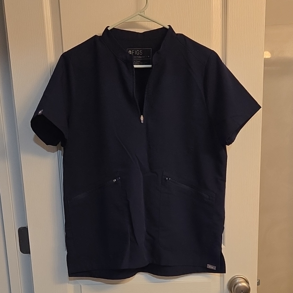 Figs Womens Scrub Top With Mandrian Zip Collar Navy